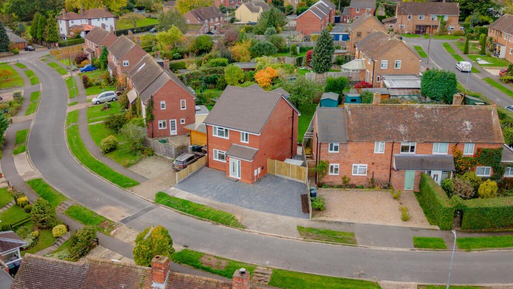 Main image of property: Davenham Close, Malvern, WR14 2TY