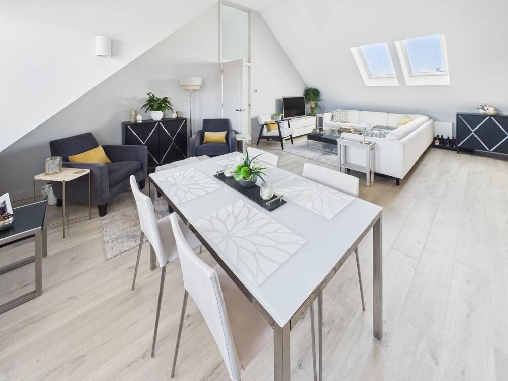 Apartment in Cotswold, Cirencester - View 3