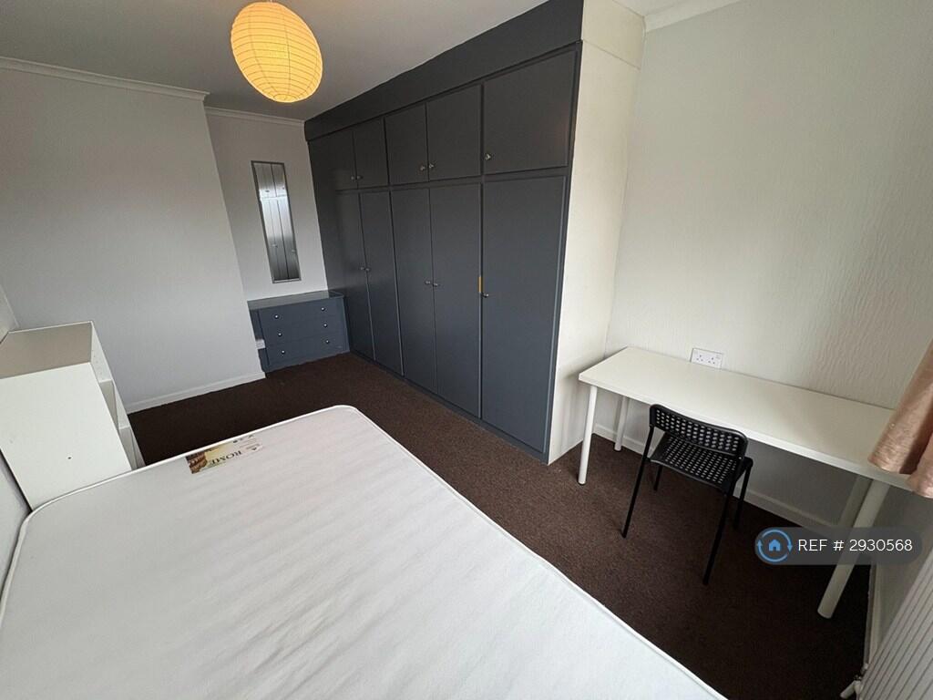 4 bedroom terraced house for rent
