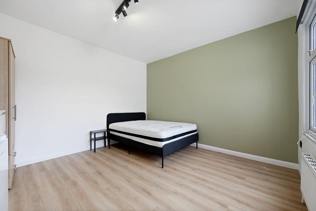 Main image of property: Francis Road, Watford, Hertfordshire, WD18 0QE