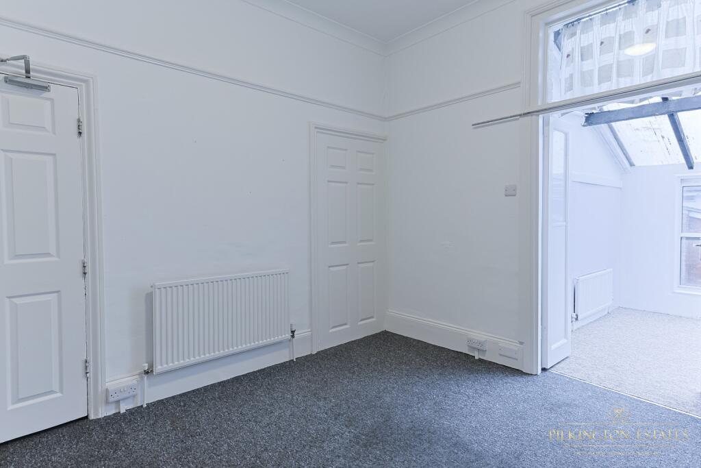 House in Teignbridge, Teignmouth - View 3