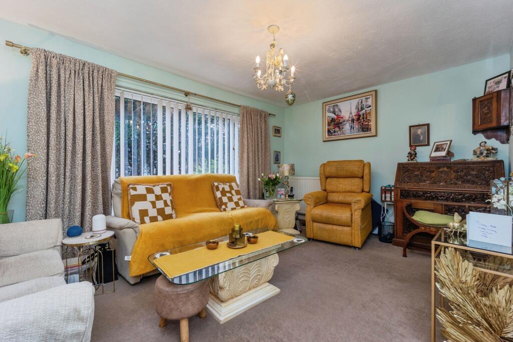 6, Hurley Drive photo 5