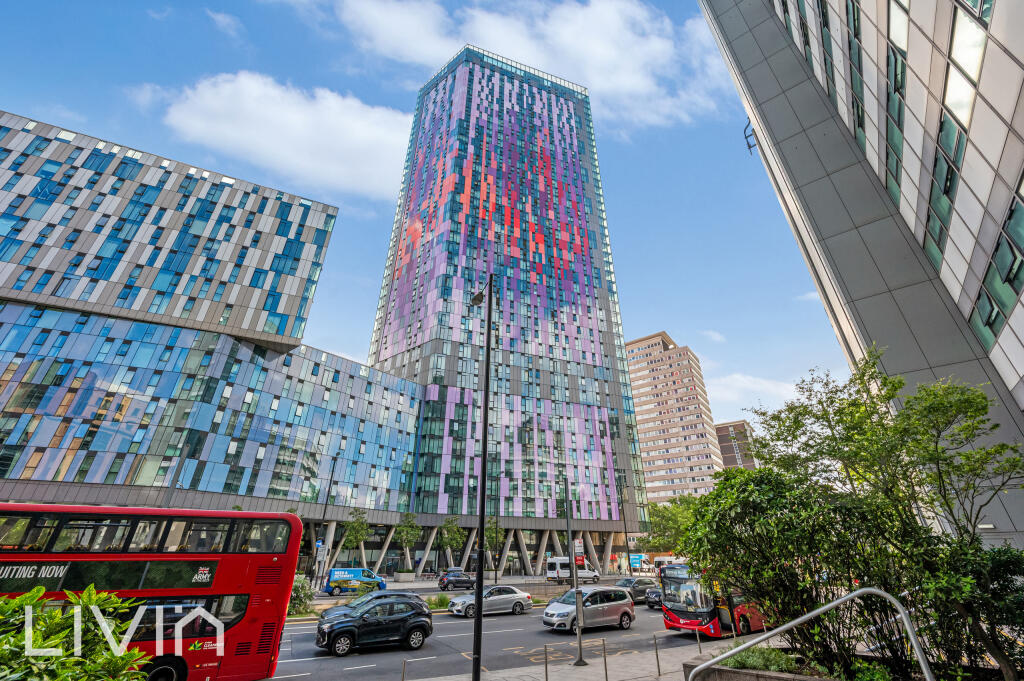 Main image of property: Pinnacle Apartments, Croydon