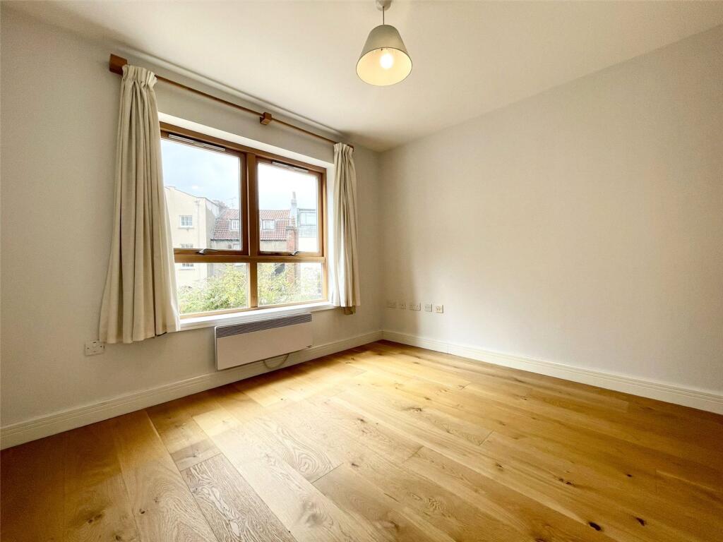 Apartment in Bristol, City of Bristol - View 4