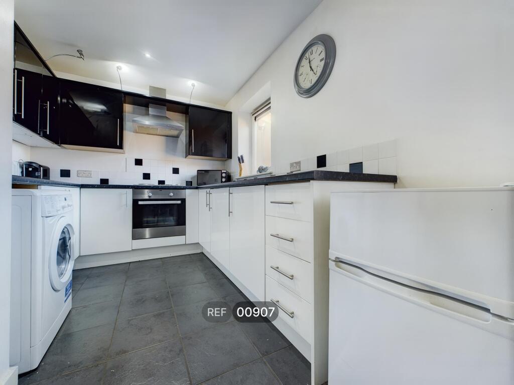 Main image of property: Trinity Wharf, High Street, HU1