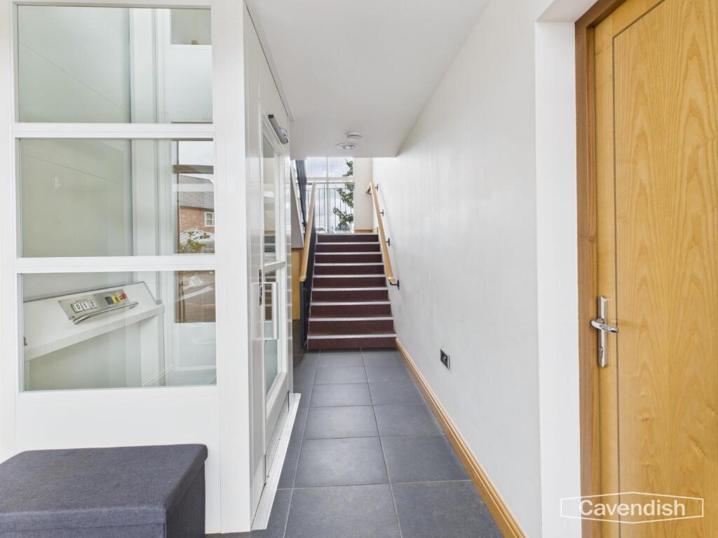 Apartment in Mold, Pentre - More