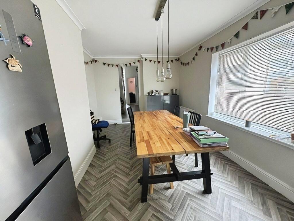 House in Torquay - More