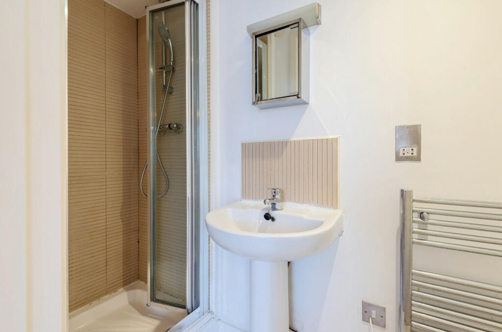 Apartment in Hull, Kingston upon Hull - View 6