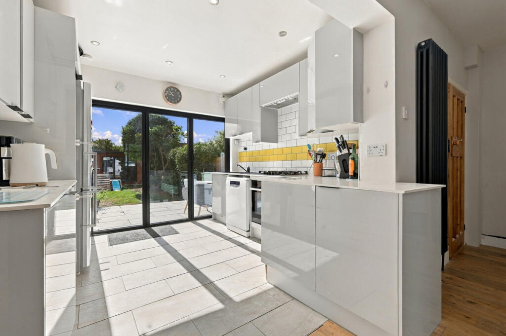 House in Ilford - View 2