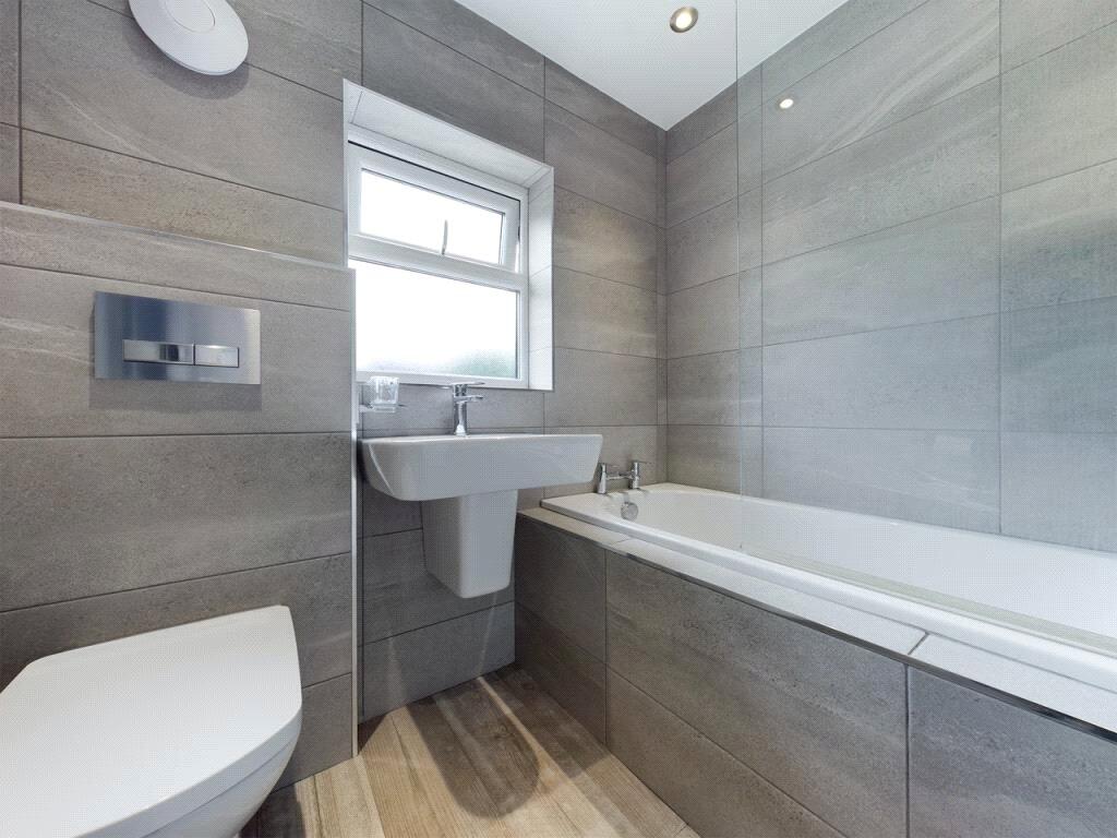 Oldham Road, Rochdale, Greater Manchester, OL16 photo 5