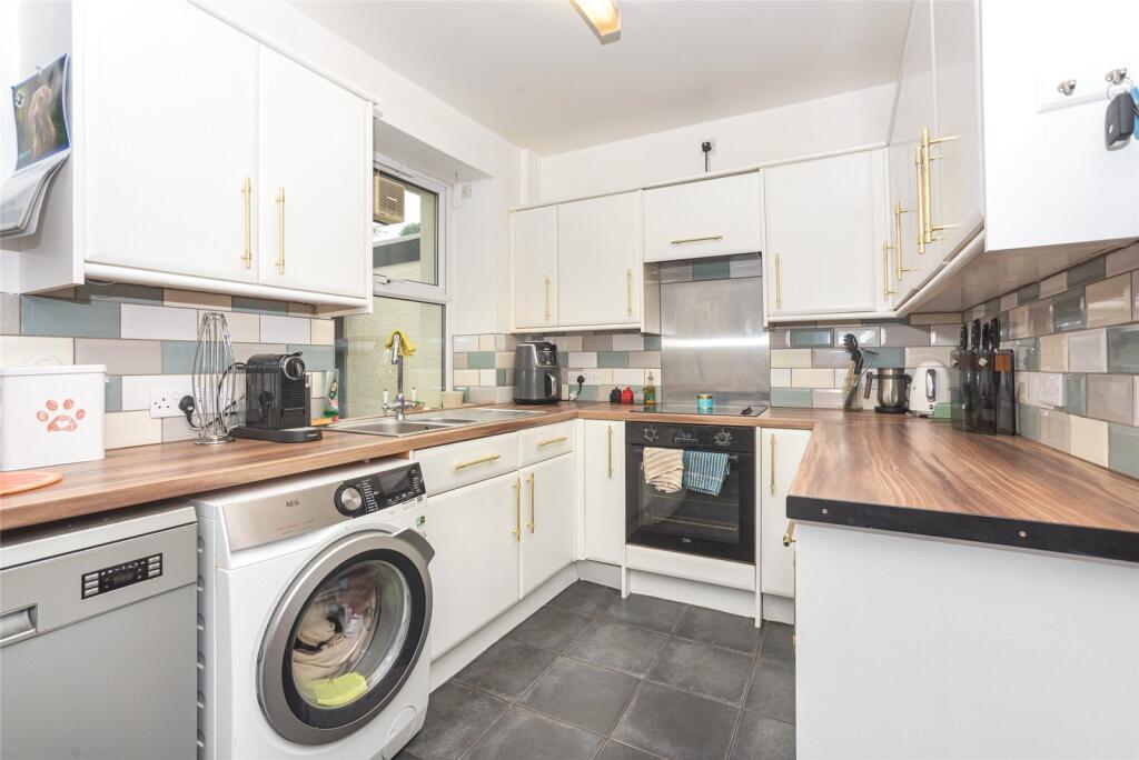Tabernacle Terrace, Bethesda, Bangor, Gwynedd, LL57 photo 3