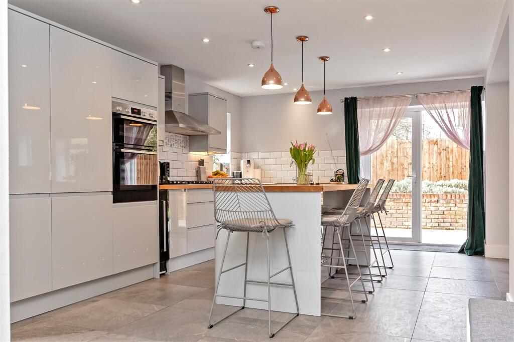 Additional image 2 of Townsend Drive, St Albans