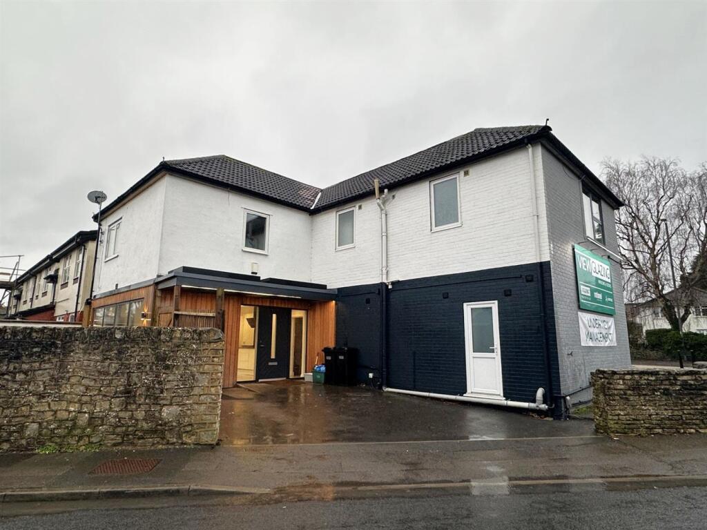 Main image of property: Bath Road, Bristol