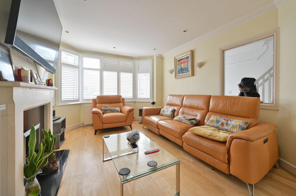House in Harrow - View 3