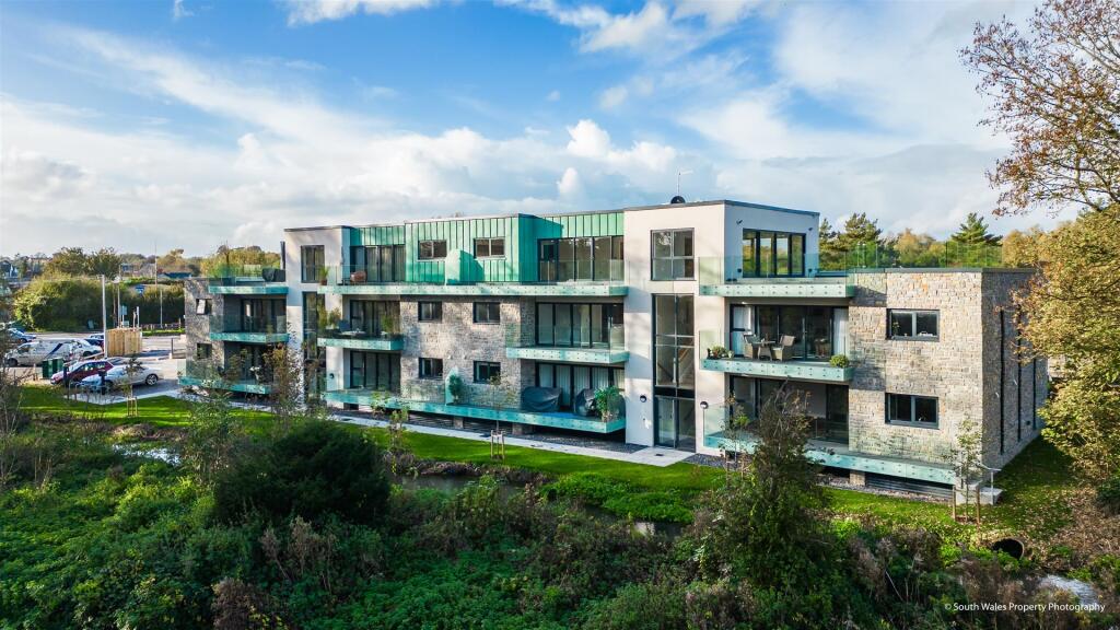 Main image of property: Plas Dorlan, Minafon, Cowbridge