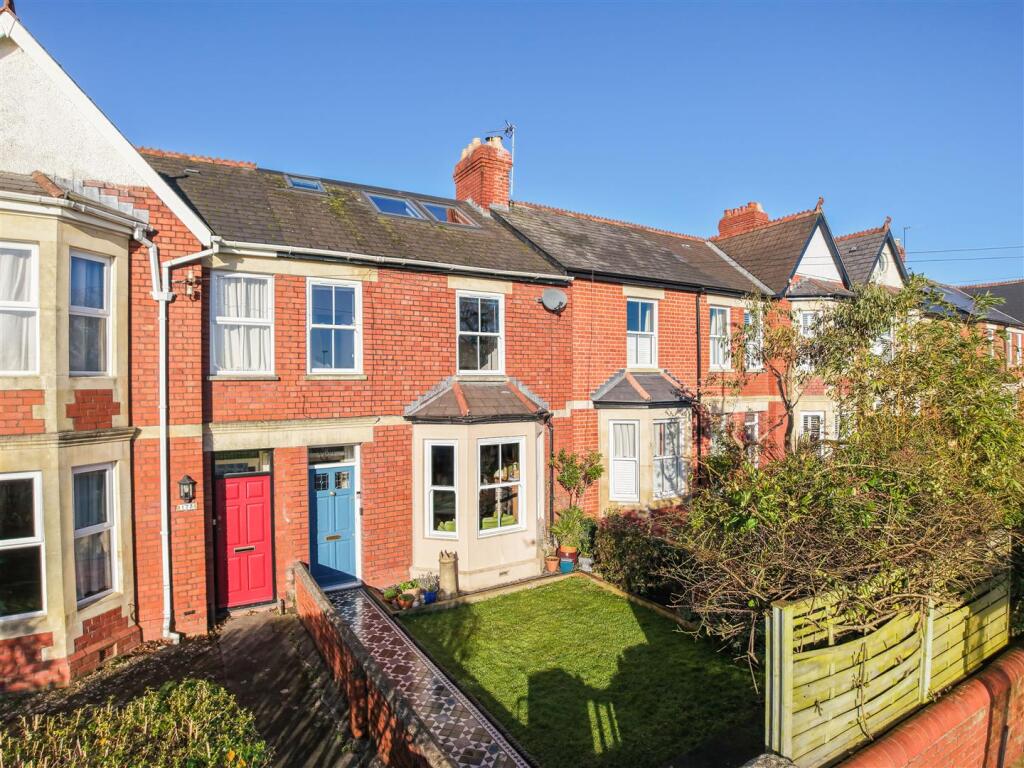 Main image of property: 171 Stanwell Road, Penarth, CF64 3LN