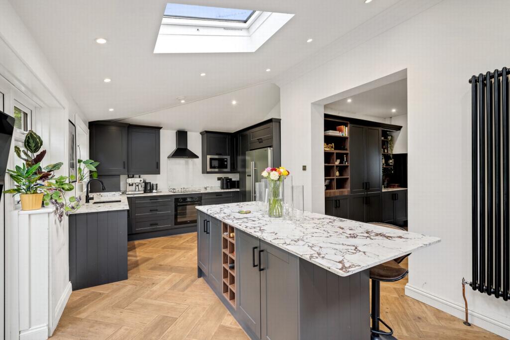 House in London - View 3