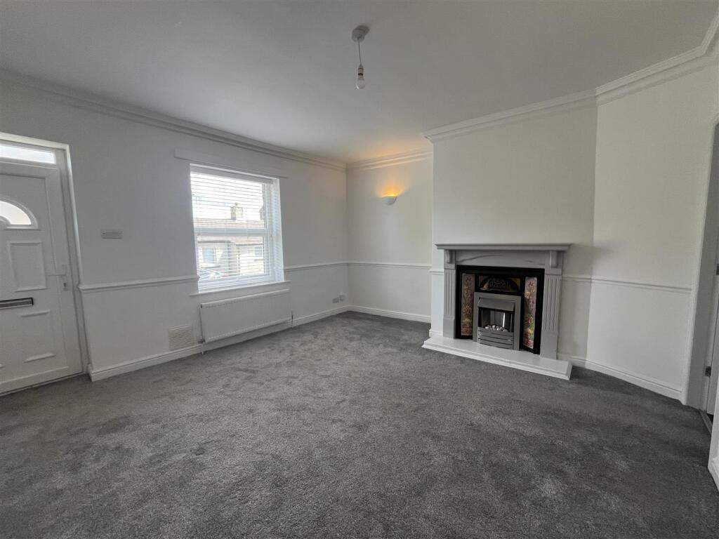 House in Bradford - View 2