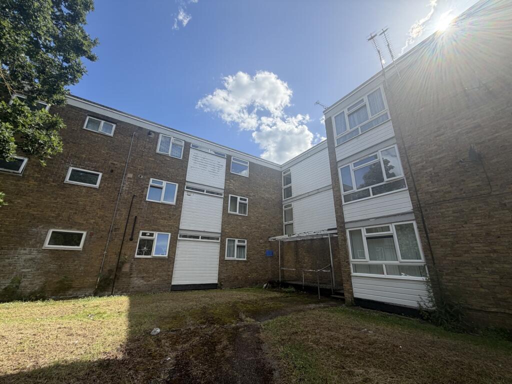 Main image of property: Great Knightleys, Basildon, Essex, SS15