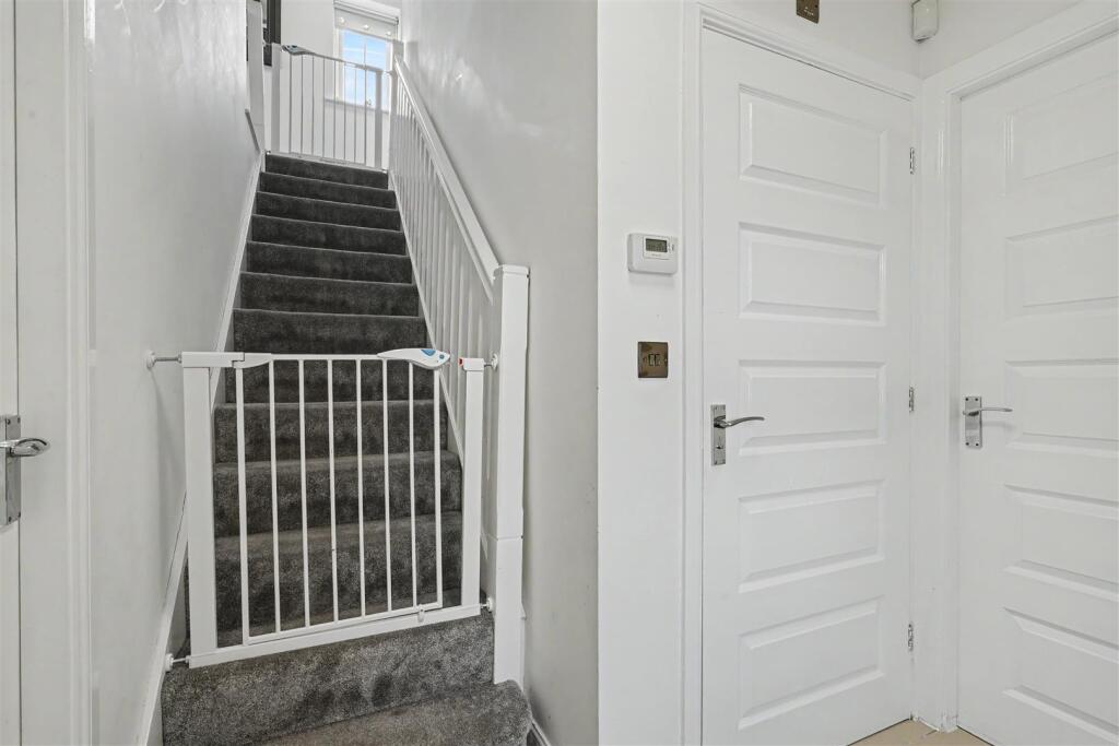 Bye Pass Road, Chilwell, Nottingham - View 6