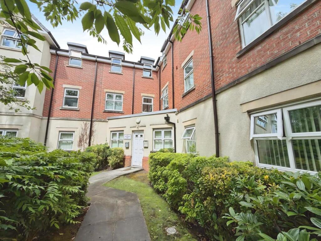 Main image of property: 1 New Belvedere Close, Manchester, M32 0EG