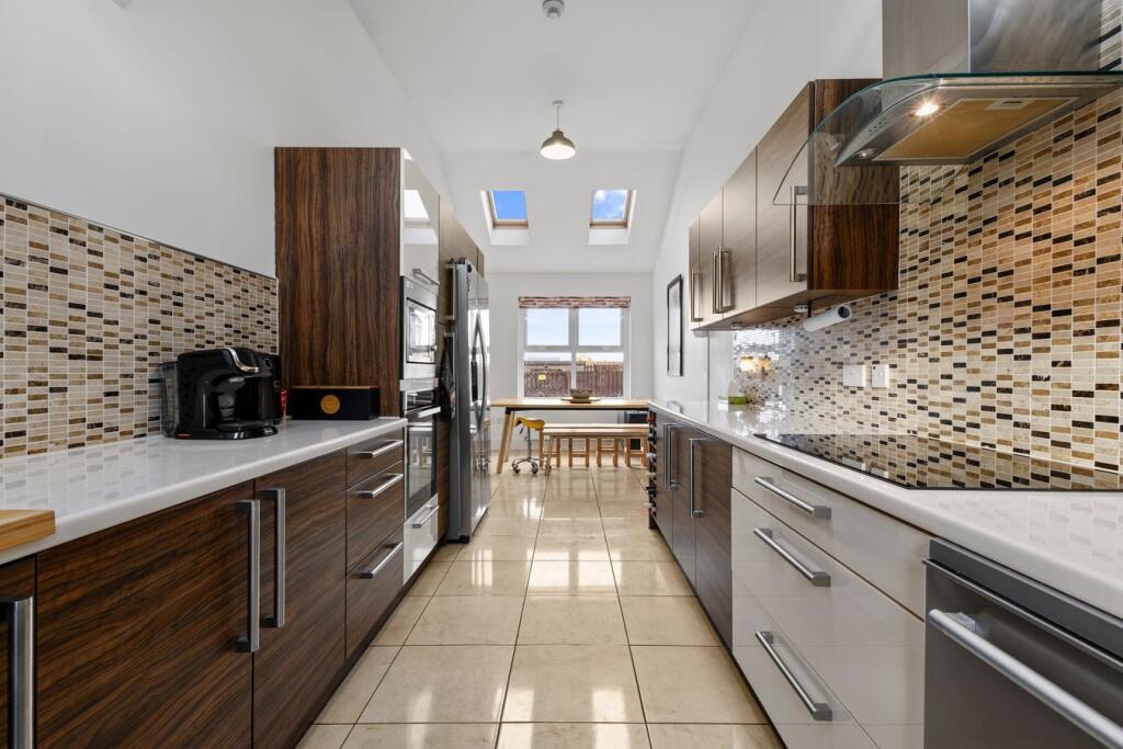 House in Kilmarnock, East Ayrshire - View 4
