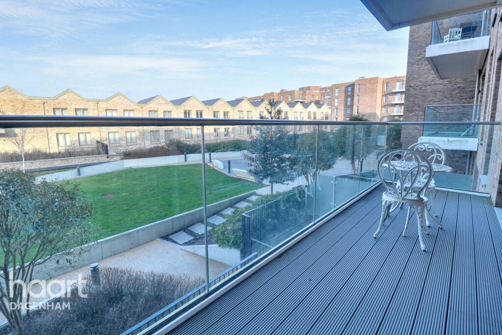 Apartment in Barking, Barking Riverside - Northgate - View 3
