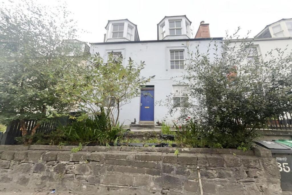 Main image of property: 35, High Street, Newburgh, Fife, KY146AH
