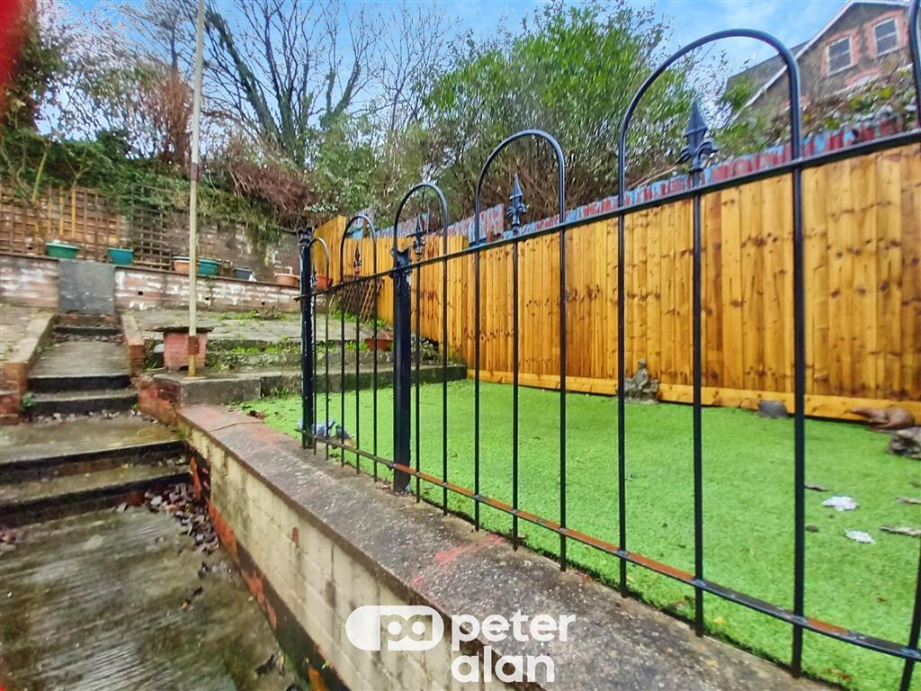 House in Cardiff, Penrhiwceiber - View 5