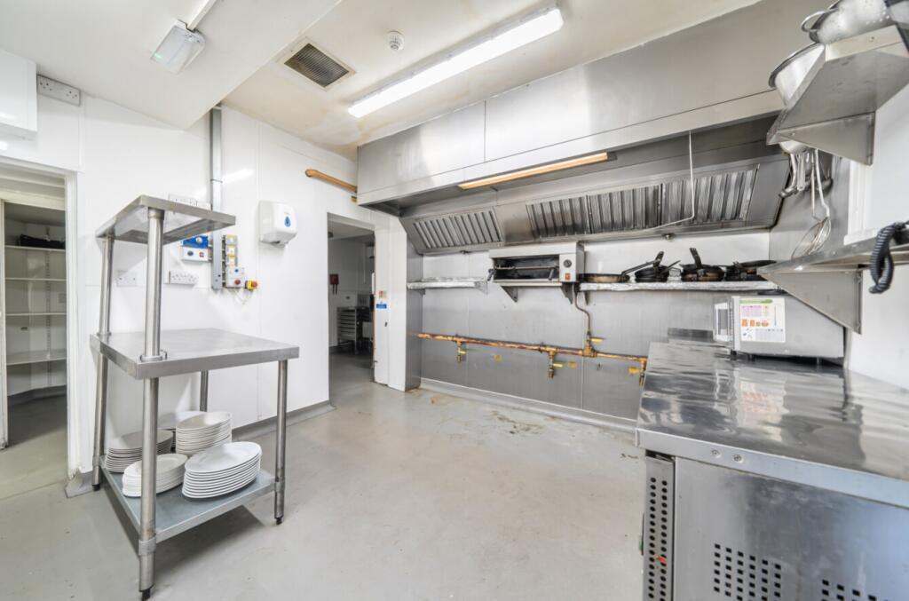 4e0ed235f6856d179b575ae6a01f976b.jpeg
