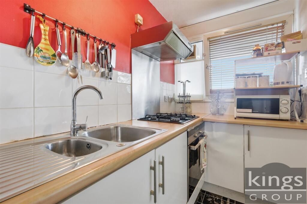 Apartment in London - View 3