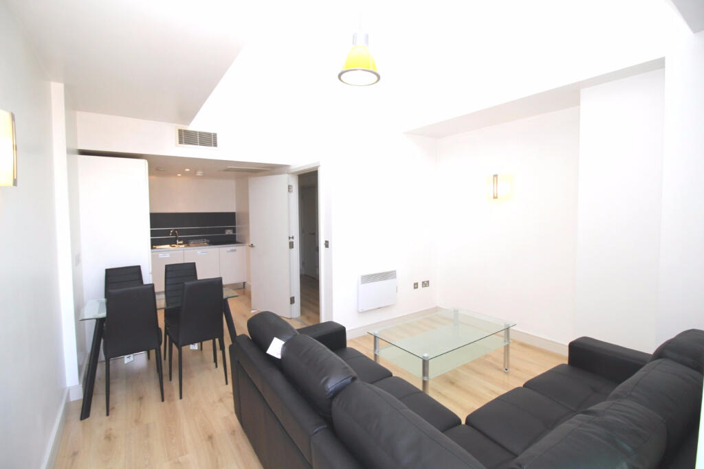 Apartment in Manchester - View 5