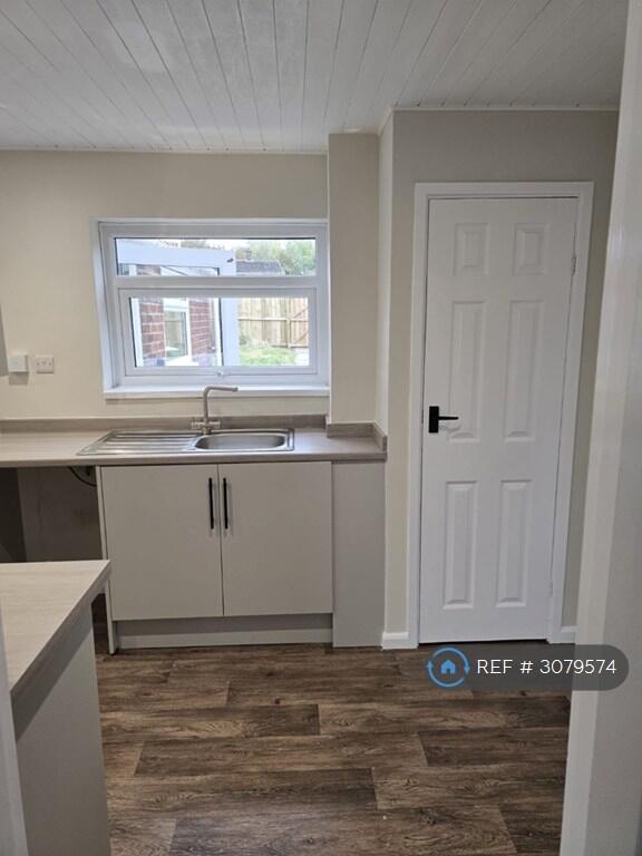 House in Darlington - More