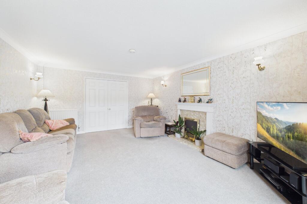 House in Wokingham - View 2