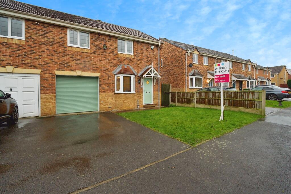 Main image of property: Hammerton Farm Avenue, Ryhill, Wakefield