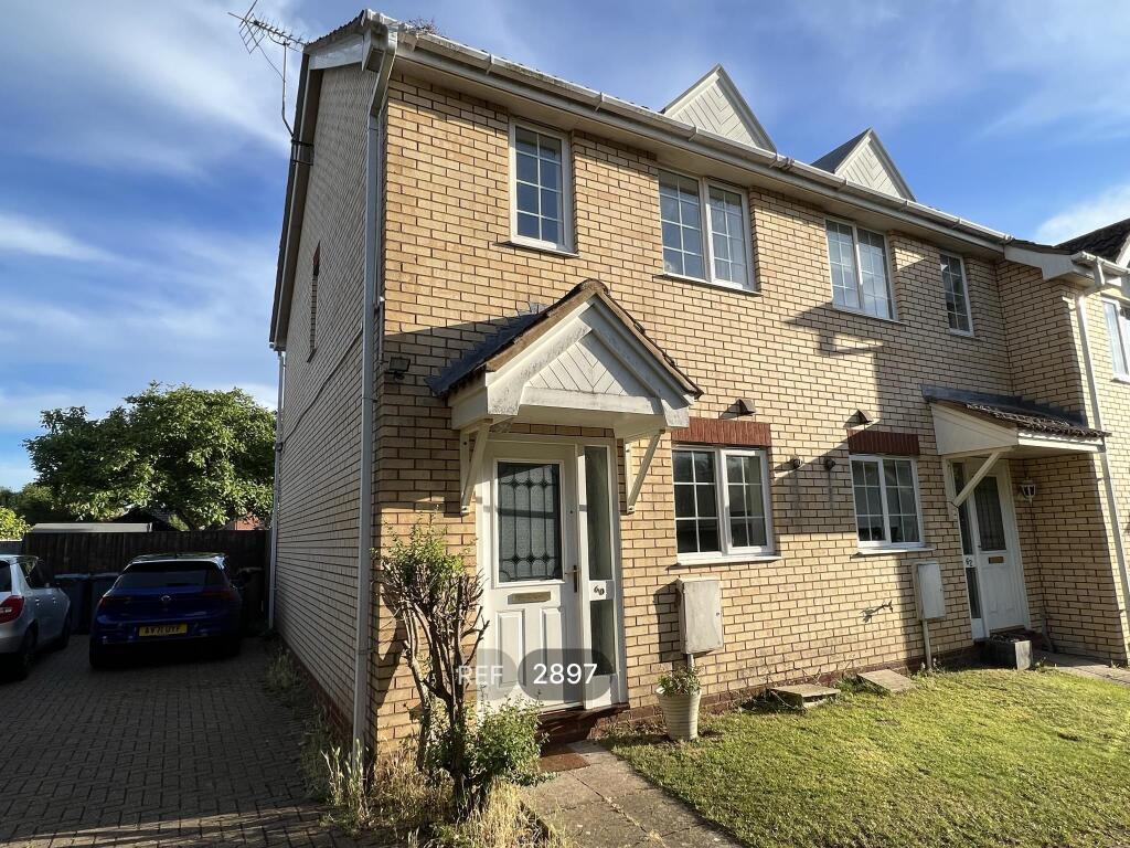 Main image of property: Holly Road, Ipswich, IP5 1HX