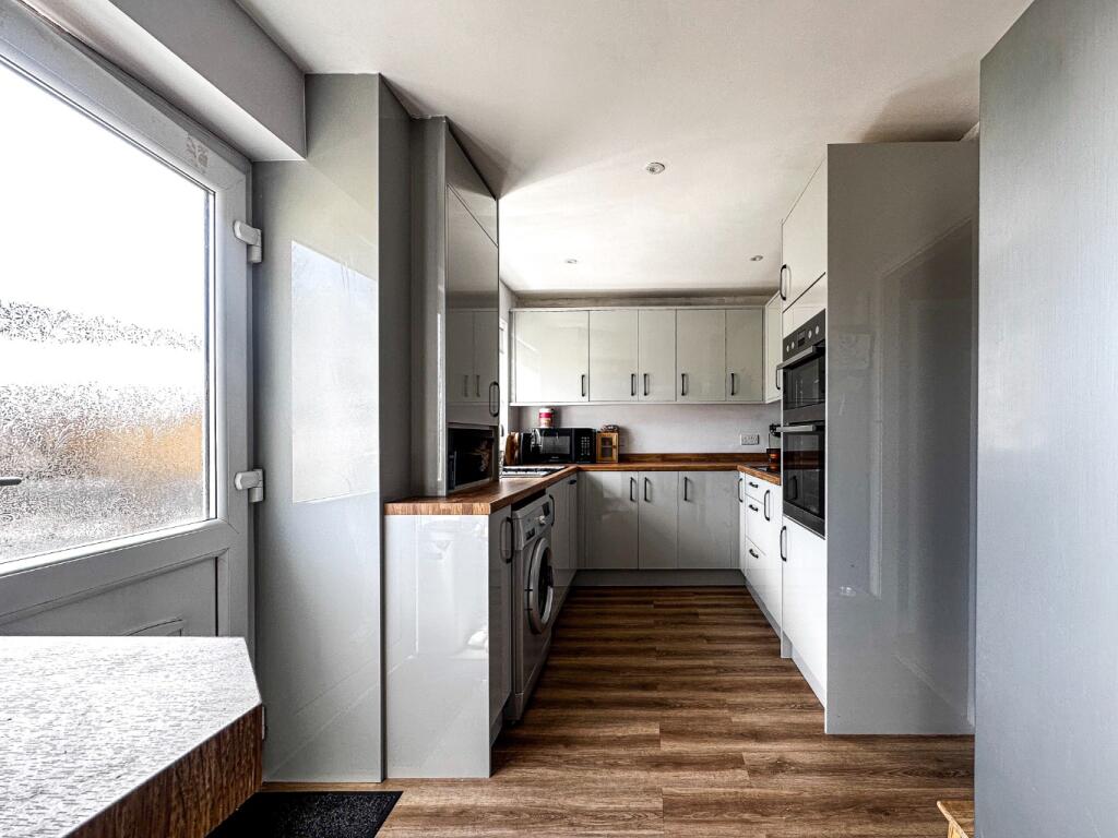 House in Taunton - View 4