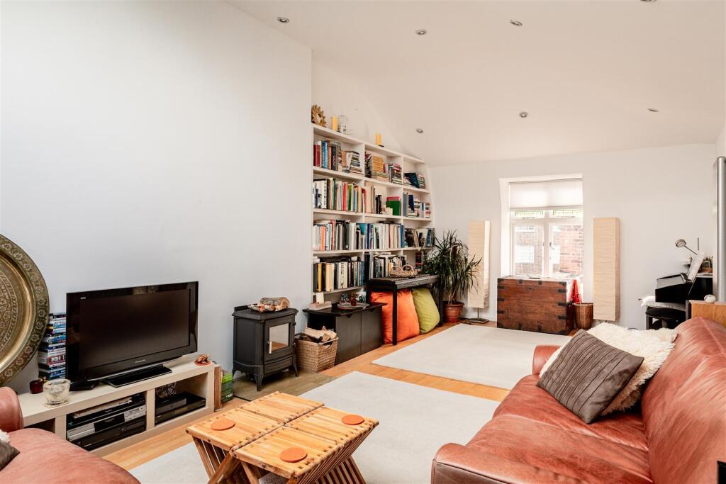 Apartment in London - View 3