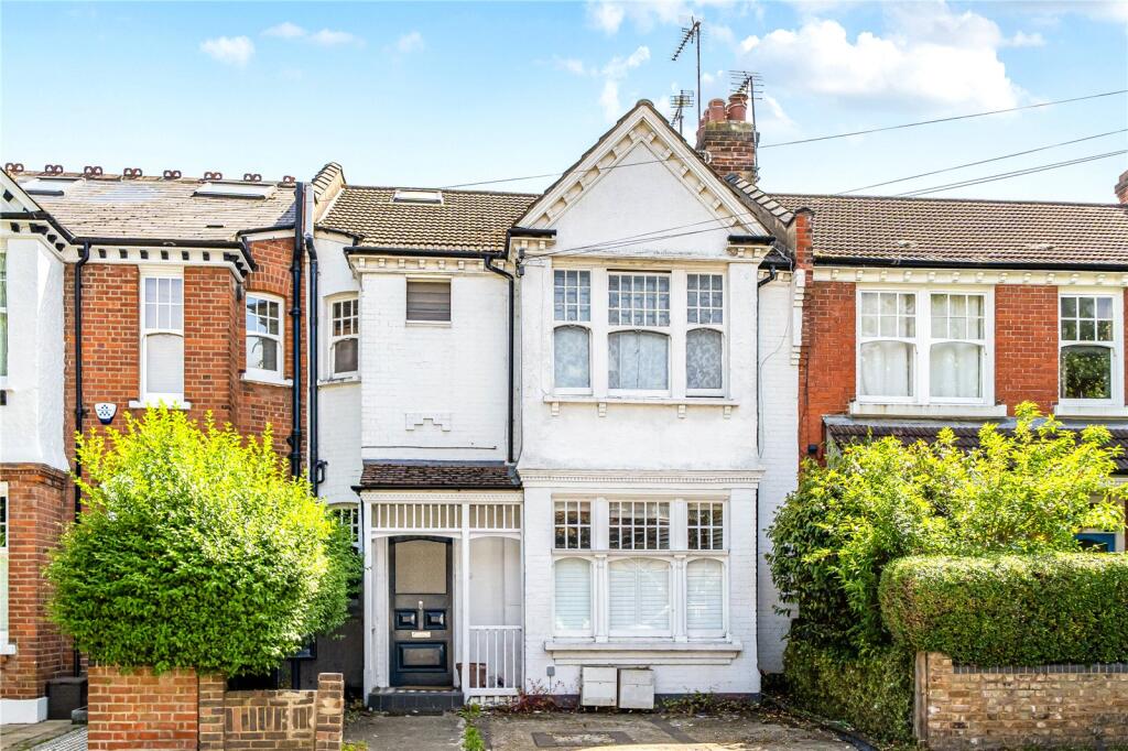 Spencer Avenue, Palmers Green, London, N13 photo 4