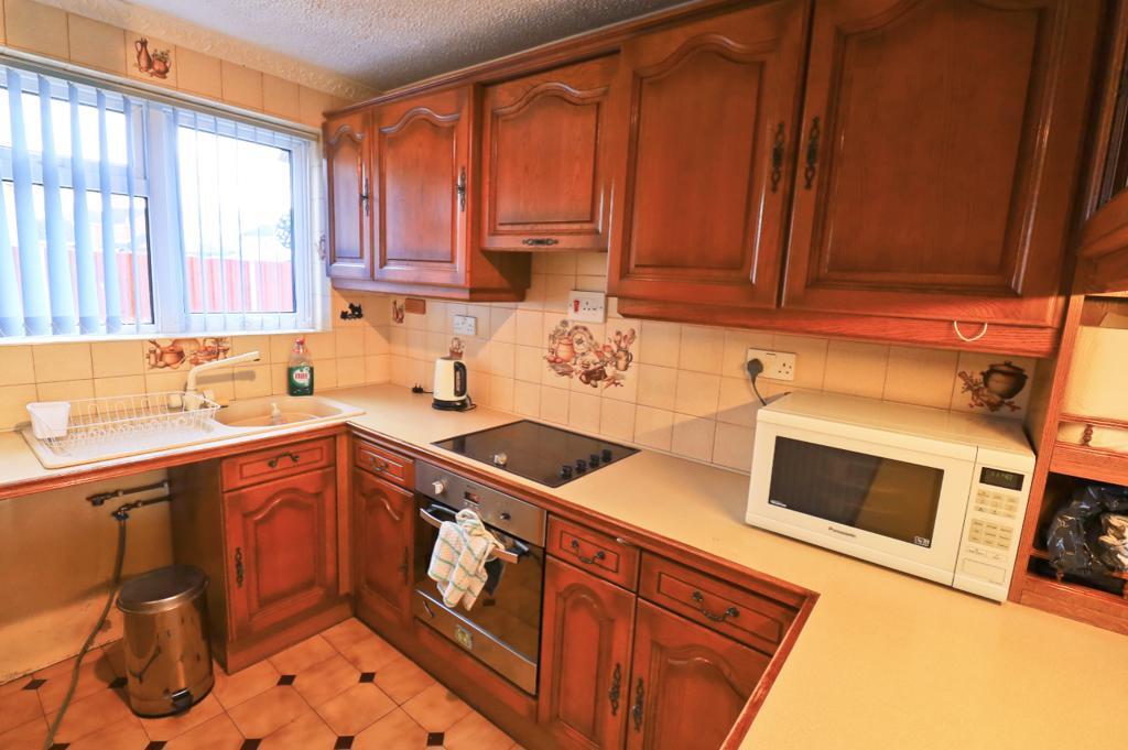 Bosworth Close, Hinckley, Leicestershire, LE10 0XW photo 2