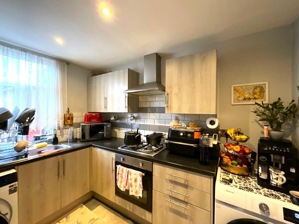 House in Doncaster, South Yorkshire - View 2