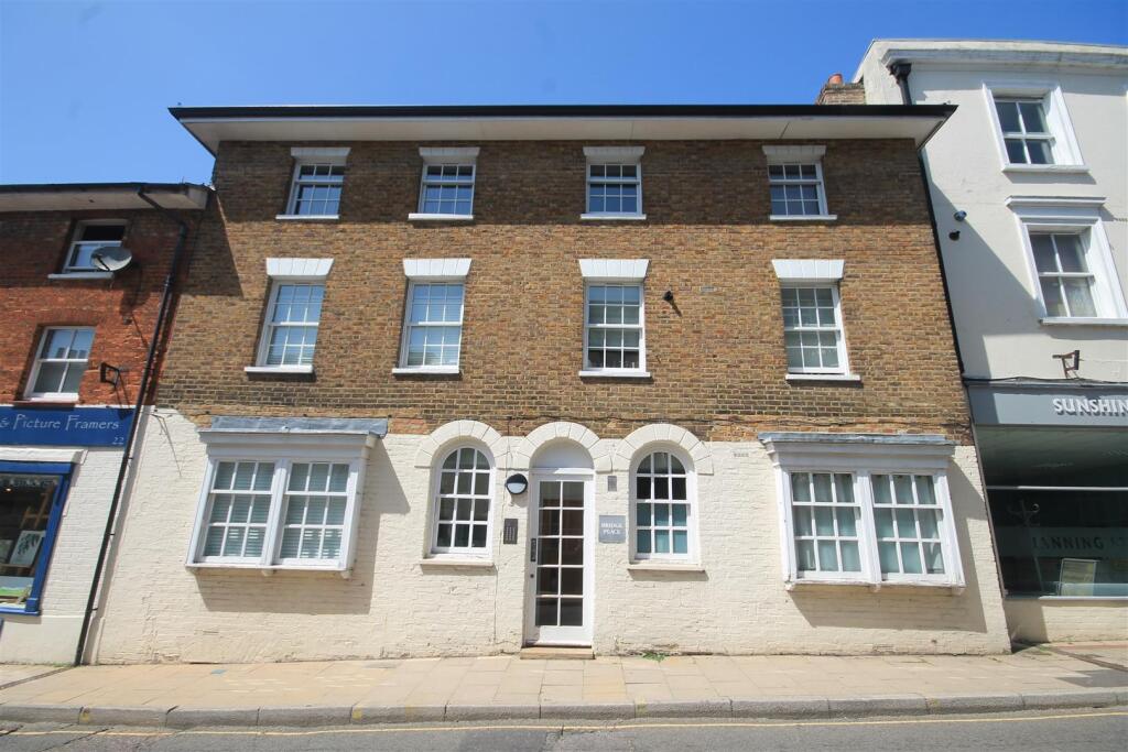 Main image of property: BRIDGE PLACE, LEATHERHEAD, KT22