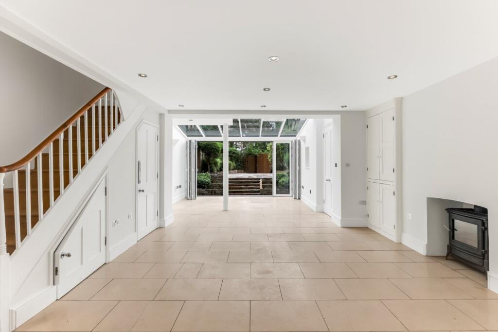 House in London - View 4