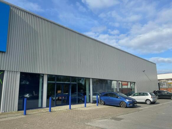 PHOTO 2  160 Southampton Road Fareham.jpg