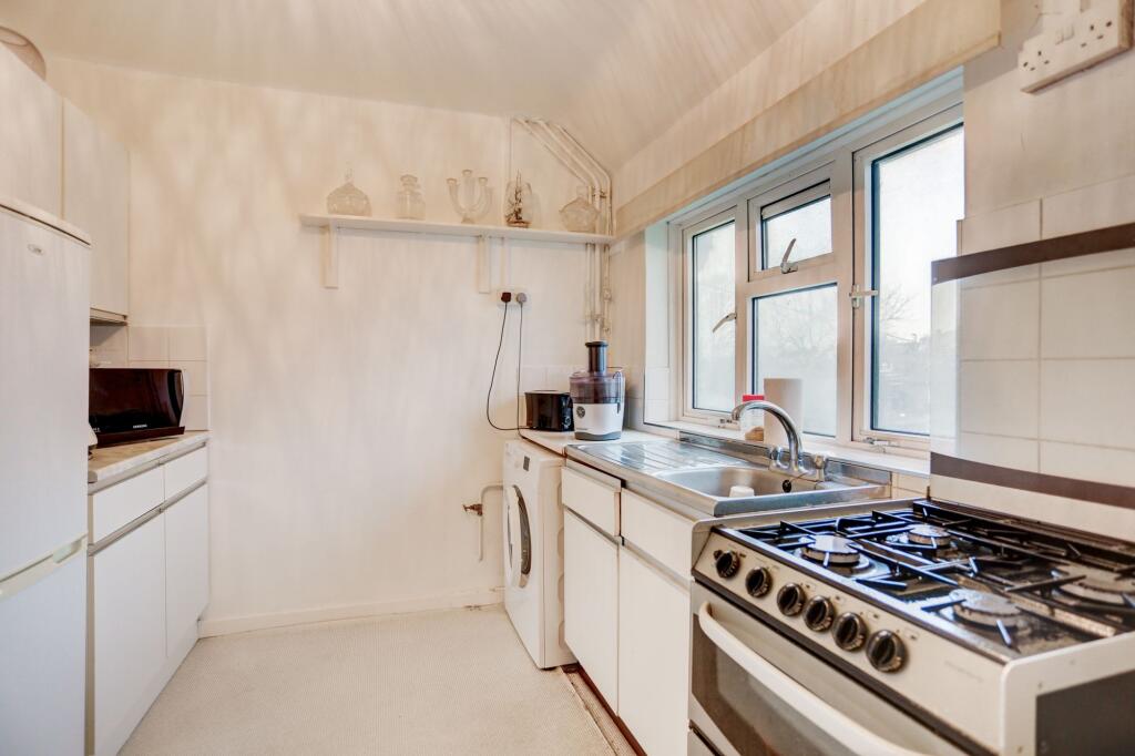 Carden Avenue, Brighton, BN1 photo 2