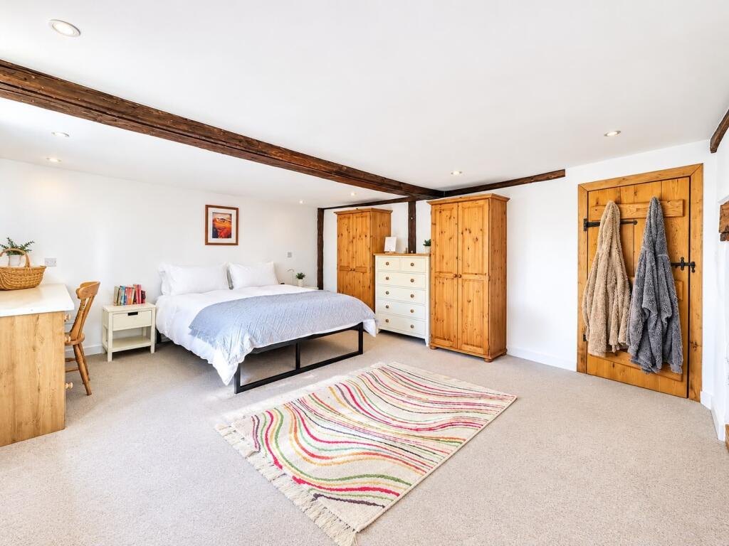 House in Tonbridge - View 4