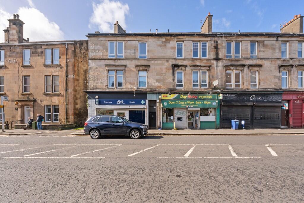 Main image of property: Flat 2/2, 6 Neilston Road, Paisley, Renfrewshire, PA2
