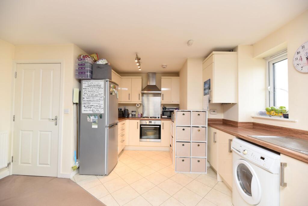 Rutherford Way, Biggleswade, SG18 photo 2