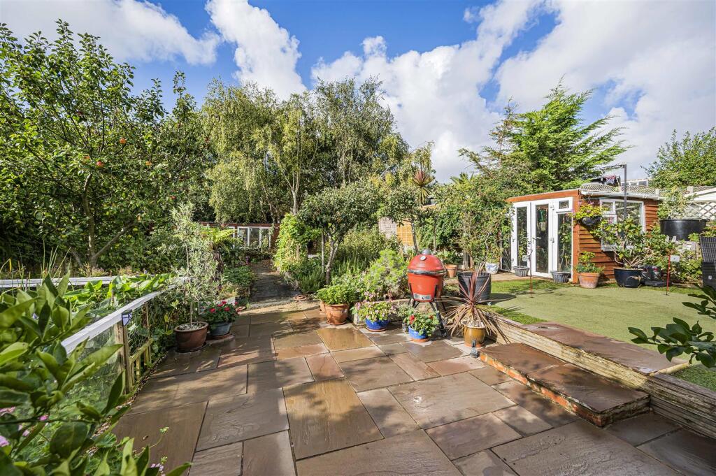 Princess Drive, Seaford photo 3