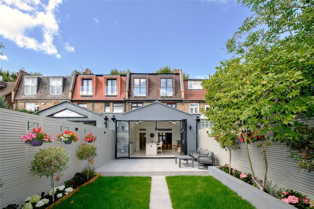 Main image of property: Daisy Lane, London, SW6